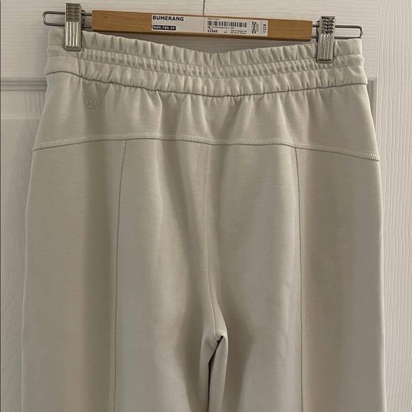 Lululemon Softstreme High-Rise Pant - Picture 7 of 8